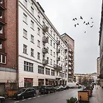 Zgoda Apartments Near The Palace Of Culture And Science By Sun & Snow