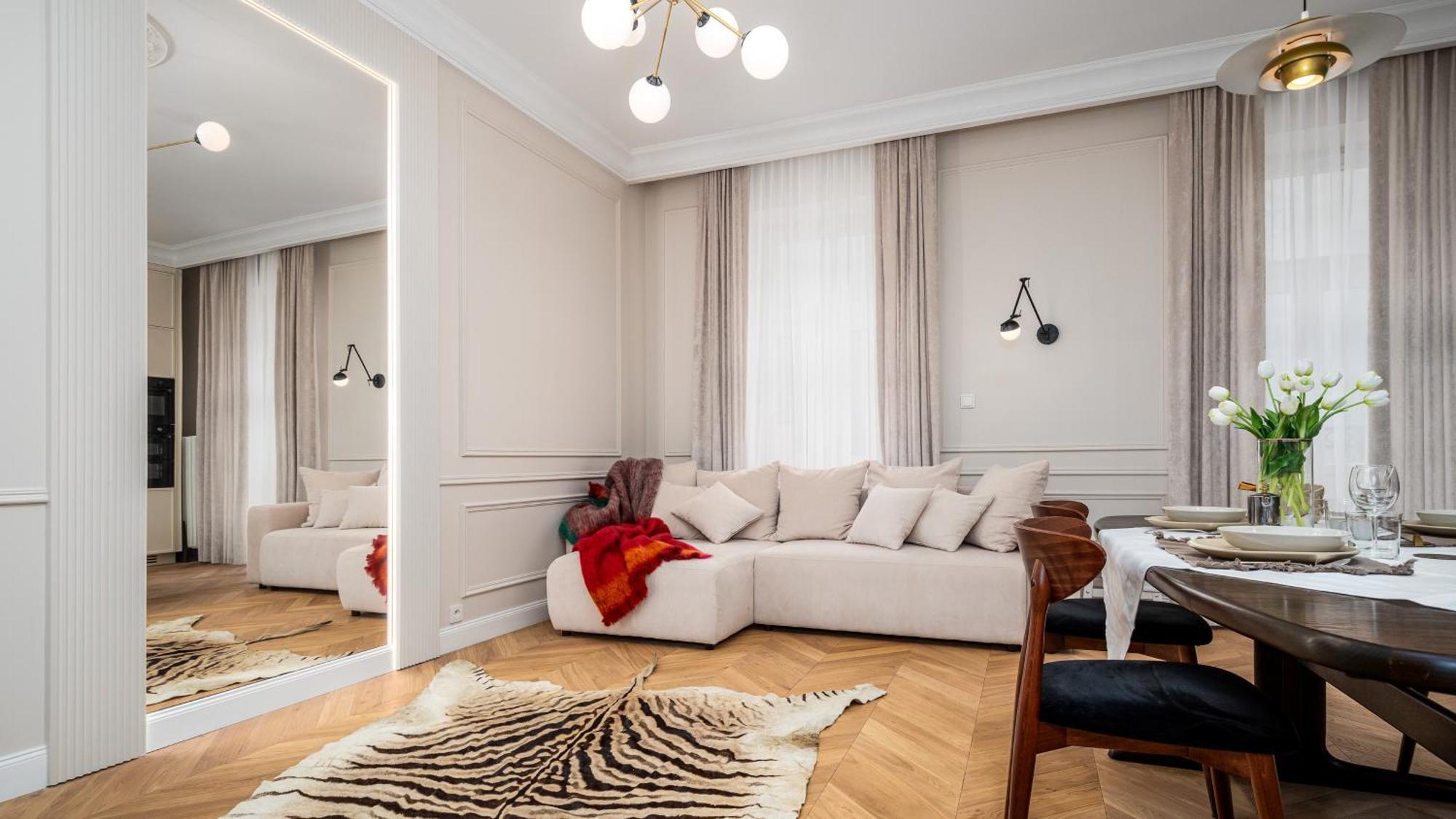 Zgoda Near The Palace Of Culture And Science By Sun & Snow Apartament *